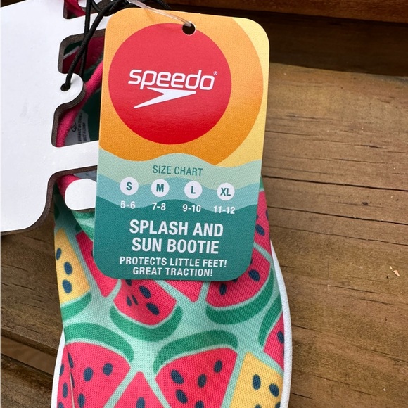 Speedo Splash and Sun Bootie size S (5-6) - Picture 2 of 3
